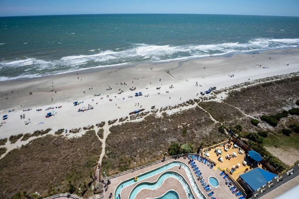マートルビーチ Baywatch Renovated, Unobstructed Oceanfront Views!ヴィラ エクステリア 写真