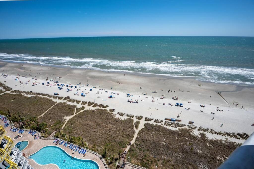 マートルビーチ Baywatch Renovated, Unobstructed Oceanfront Views!ヴィラ エクステリア 写真