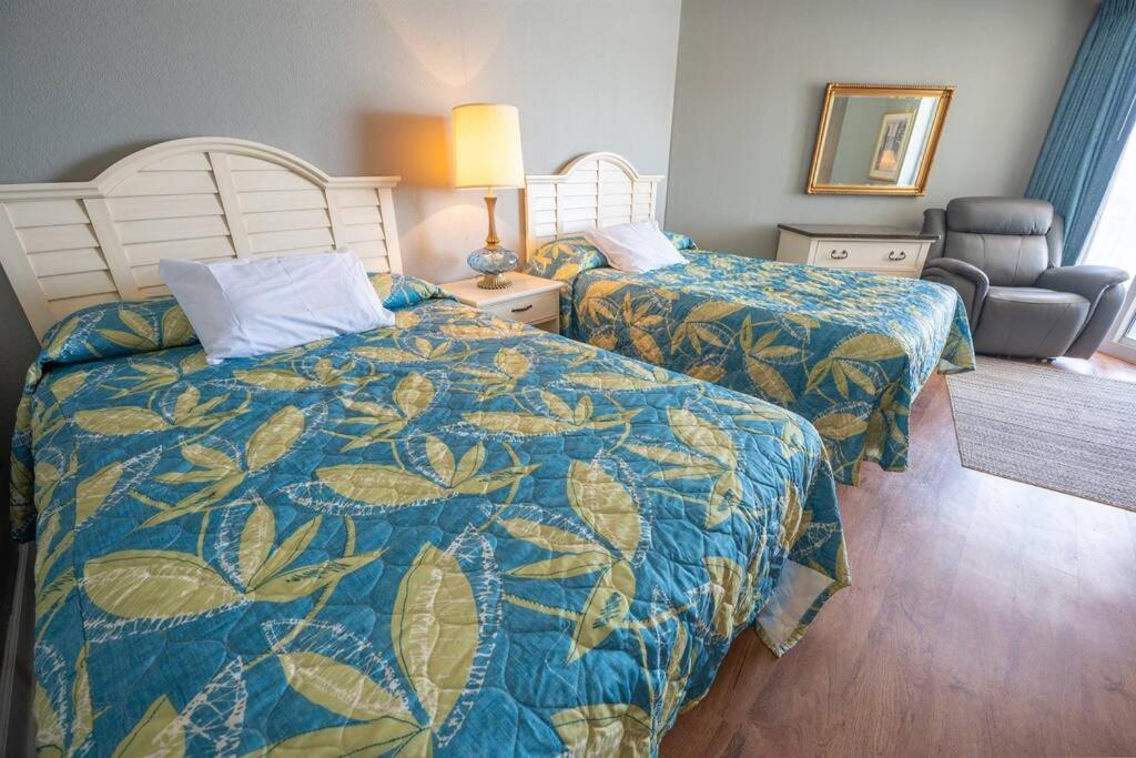 マートルビーチ Baywatch Renovated, Unobstructed Oceanfront Views!ヴィラ エクステリア 写真