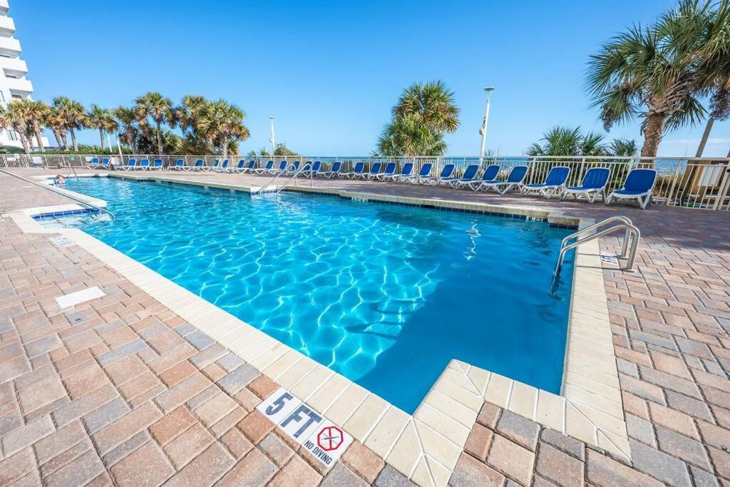 マートルビーチ Baywatch Renovated, Unobstructed Oceanfront Views!ヴィラ エクステリア 写真