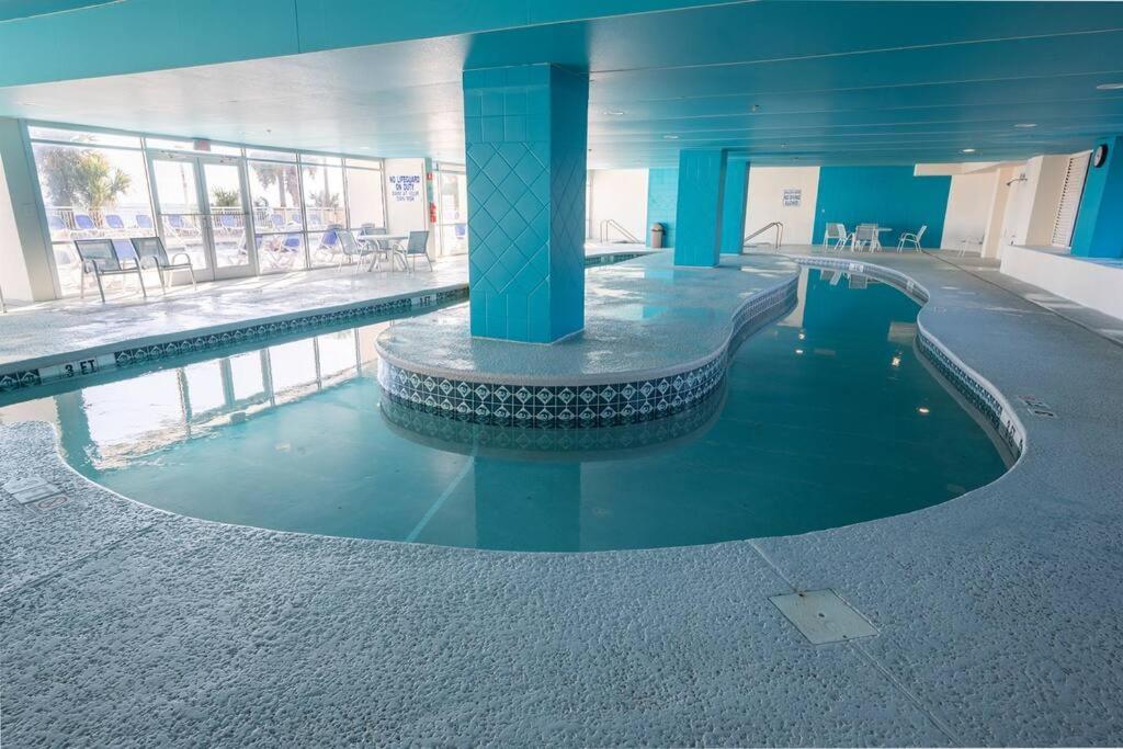 マートルビーチ Baywatch Renovated, Unobstructed Oceanfront Views!ヴィラ エクステリア 写真