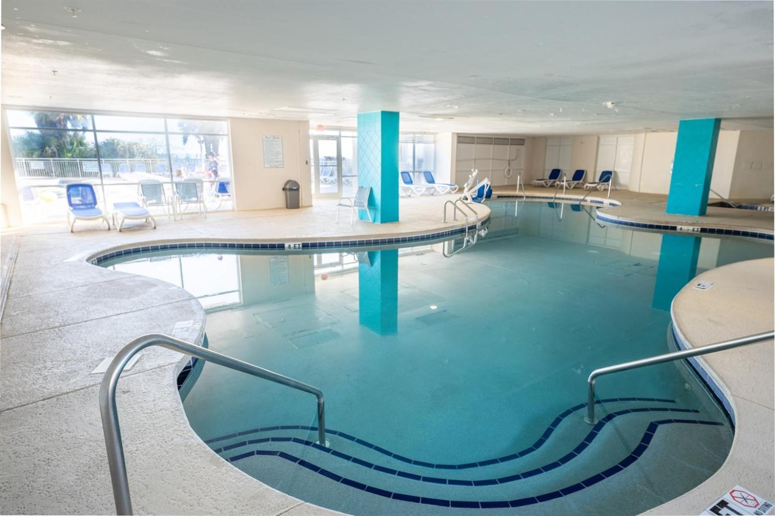 マートルビーチ Baywatch Renovated, Unobstructed Oceanfront Views!ヴィラ エクステリア 写真