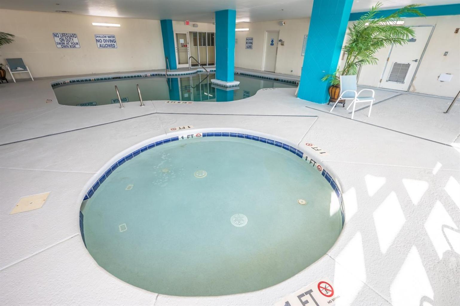 マートルビーチ Baywatch Renovated, Unobstructed Oceanfront Views!ヴィラ エクステリア 写真