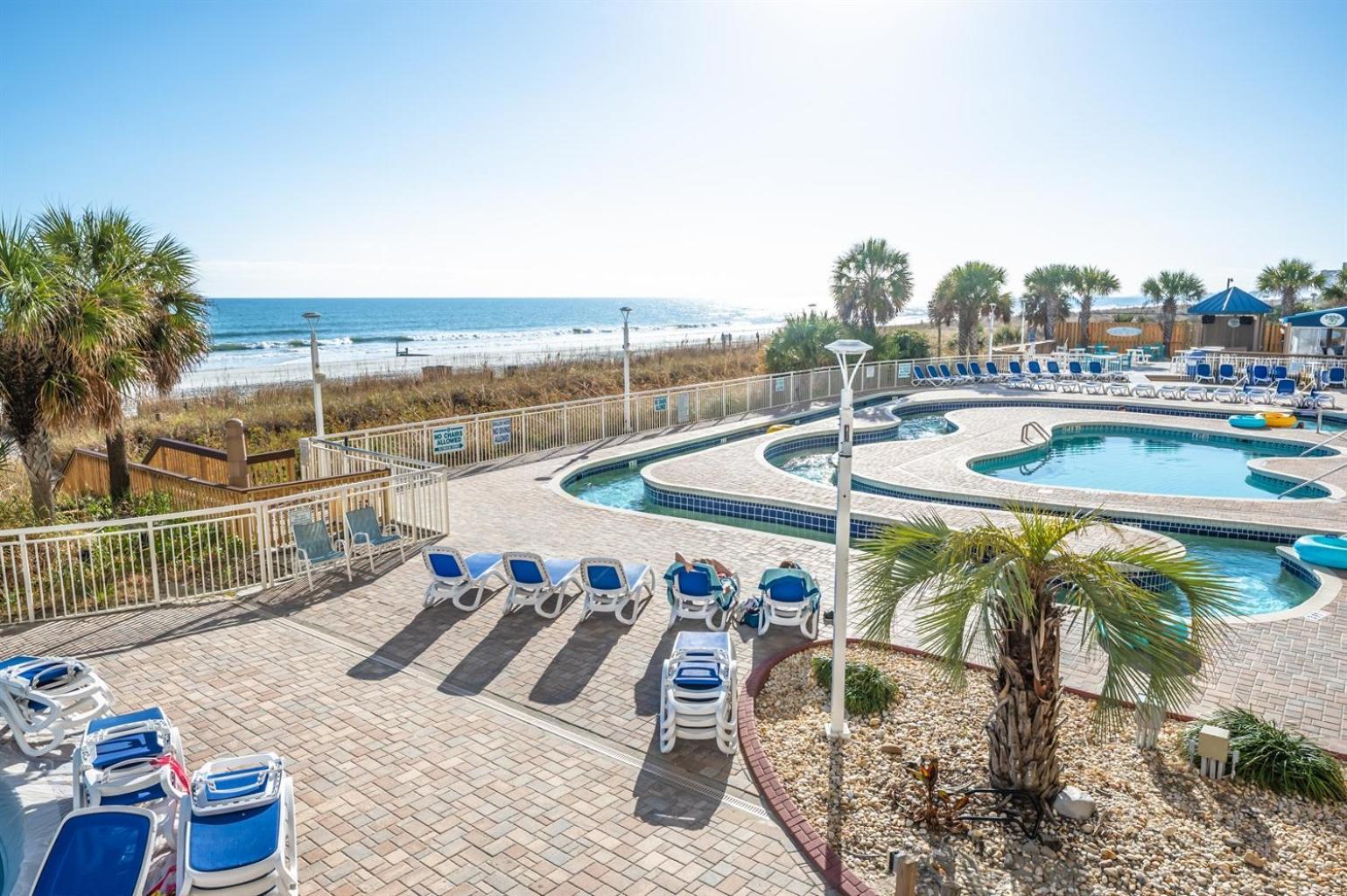 マートルビーチ Baywatch Renovated, Unobstructed Oceanfront Views!ヴィラ エクステリア 写真