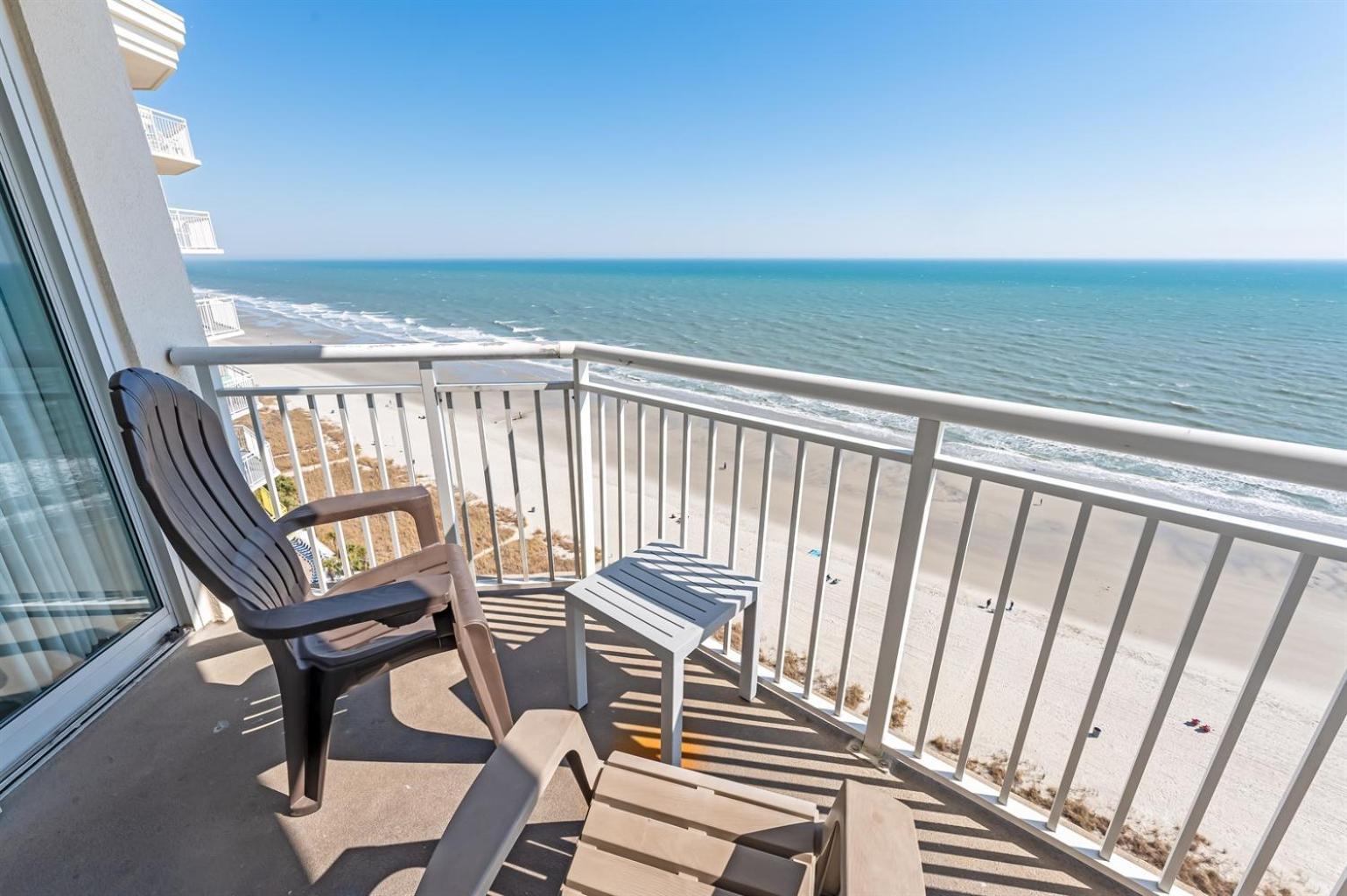 マートルビーチ Baywatch Renovated, Unobstructed Oceanfront Views!ヴィラ エクステリア 写真