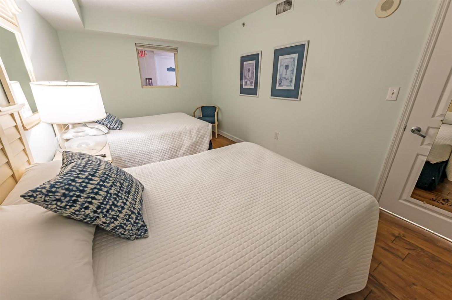 マートルビーチ Baywatch Renovated, Unobstructed Oceanfront Views!ヴィラ エクステリア 写真