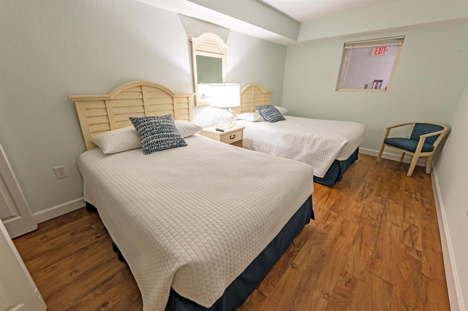 マートルビーチ Baywatch Renovated, Unobstructed Oceanfront Views!ヴィラ エクステリア 写真