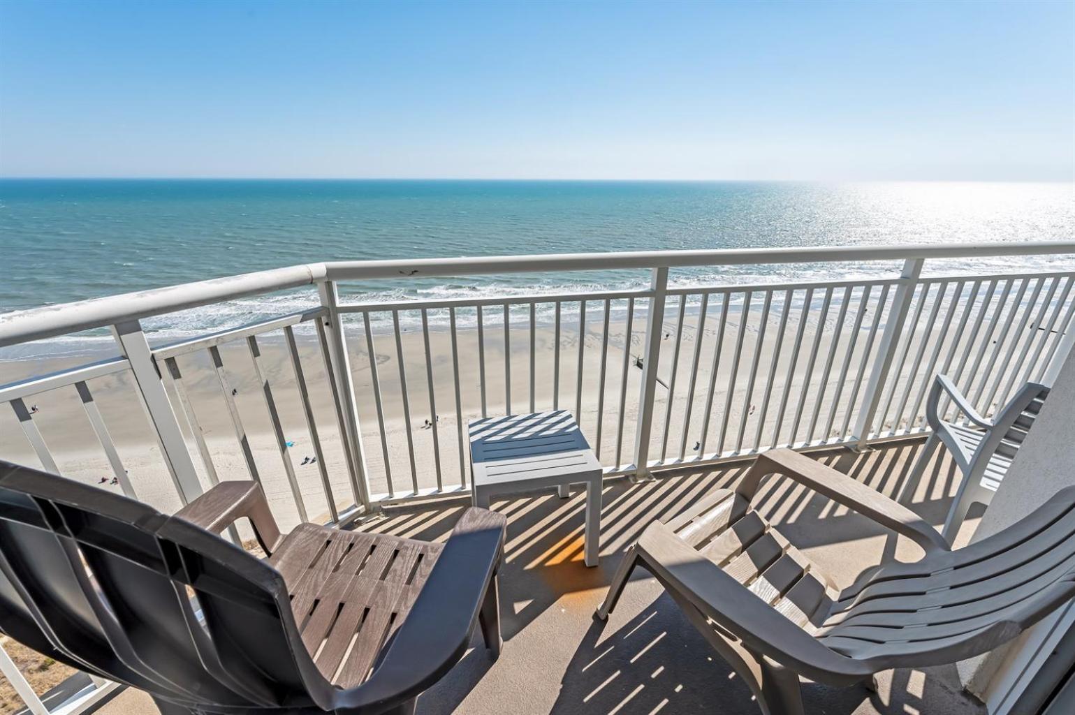 マートルビーチ Baywatch Renovated, Unobstructed Oceanfront Views!ヴィラ エクステリア 写真